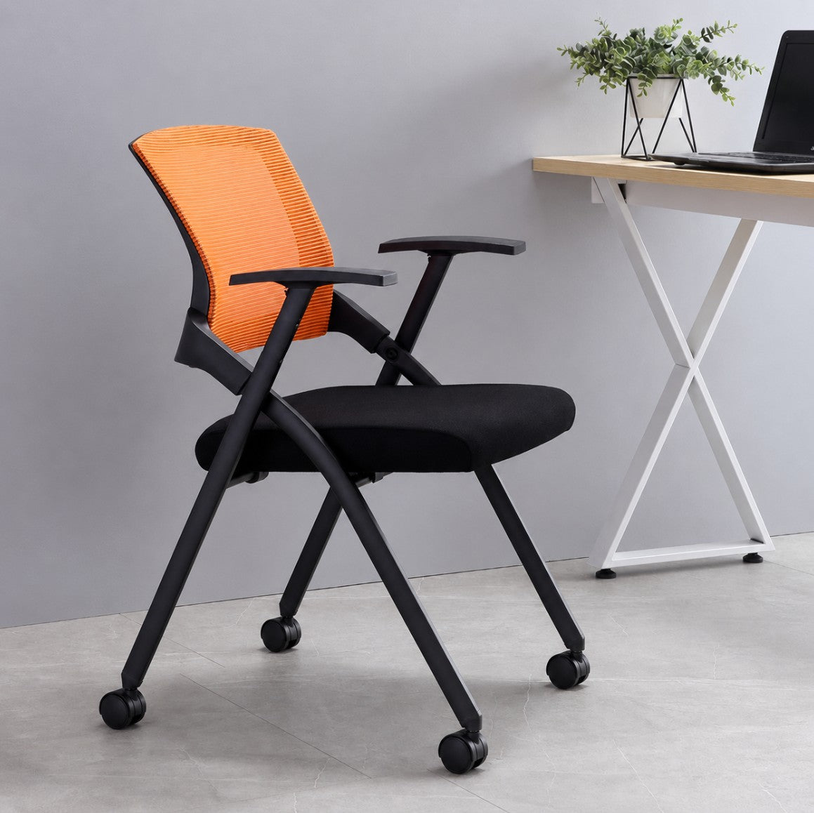 Training Armchair with Castors | ALEC