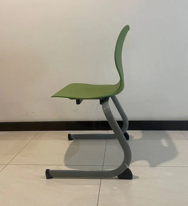 Cantilever Stackable Chair | LIEM - onehappyhome