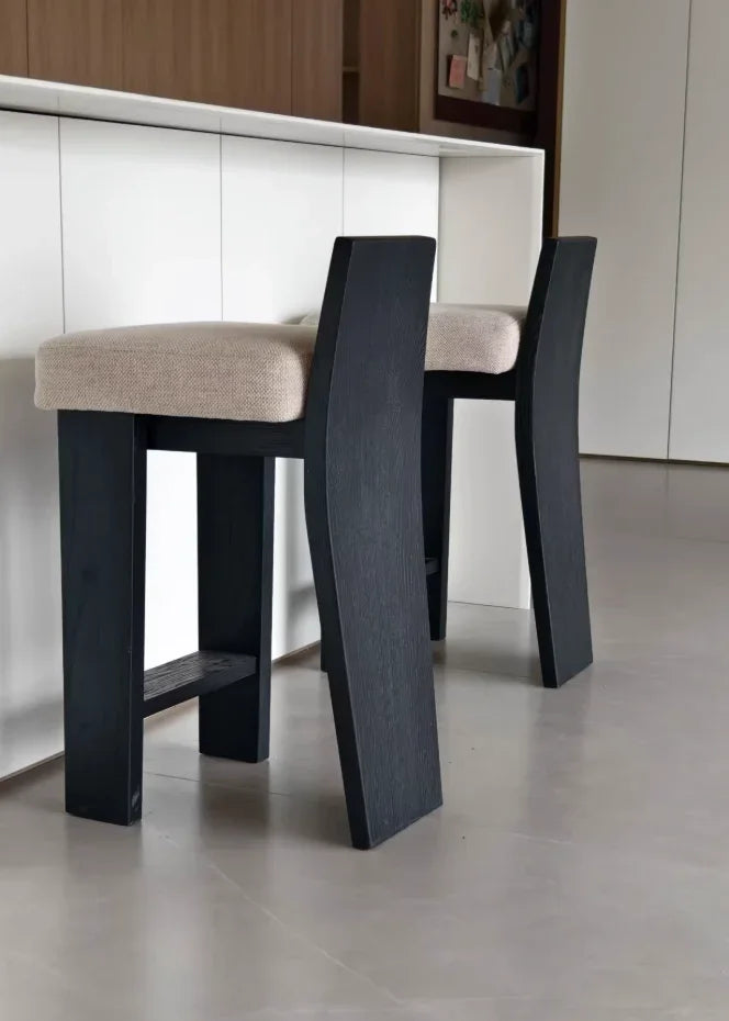 black accent bar chair