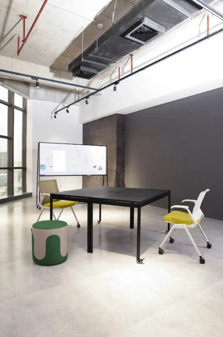 Fluid Pouf | DRAVA