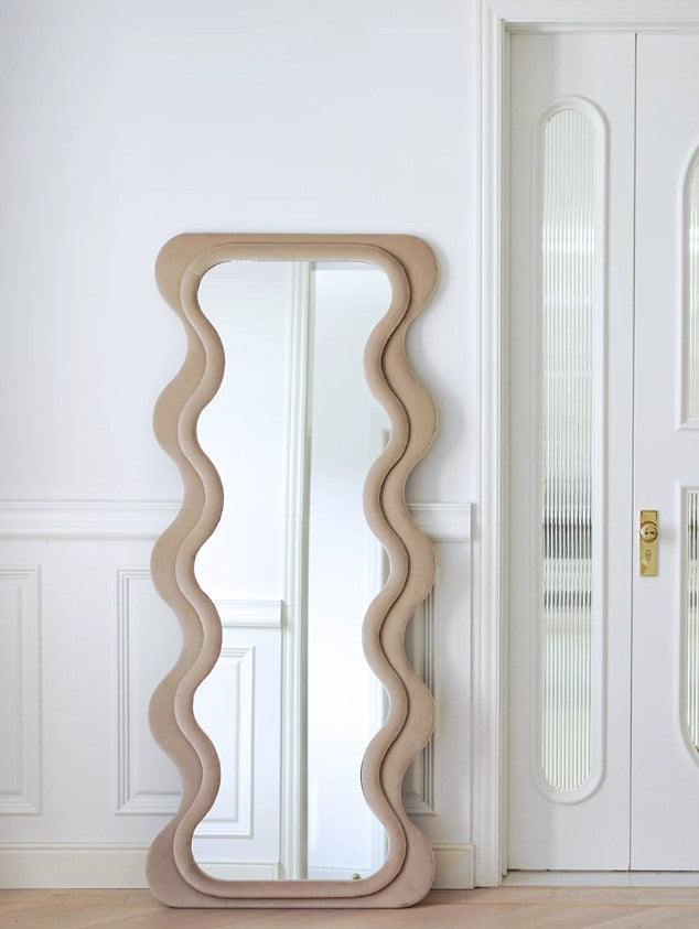 boucle mirror