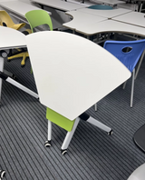 Fan-Shape Collaborative Foldable Table | VINCE
