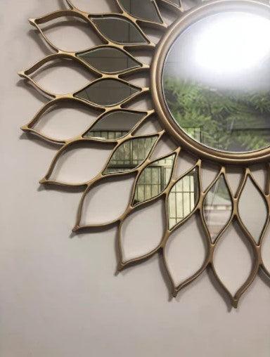 Modern Accent Wall Mirror | MANDY - onehappyhome